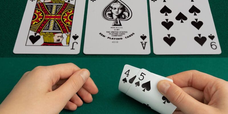 Thùng phá sảnh rồng đồng chất trong bài poker Thùng phá sảnh rồng đồng chất trong bài poker